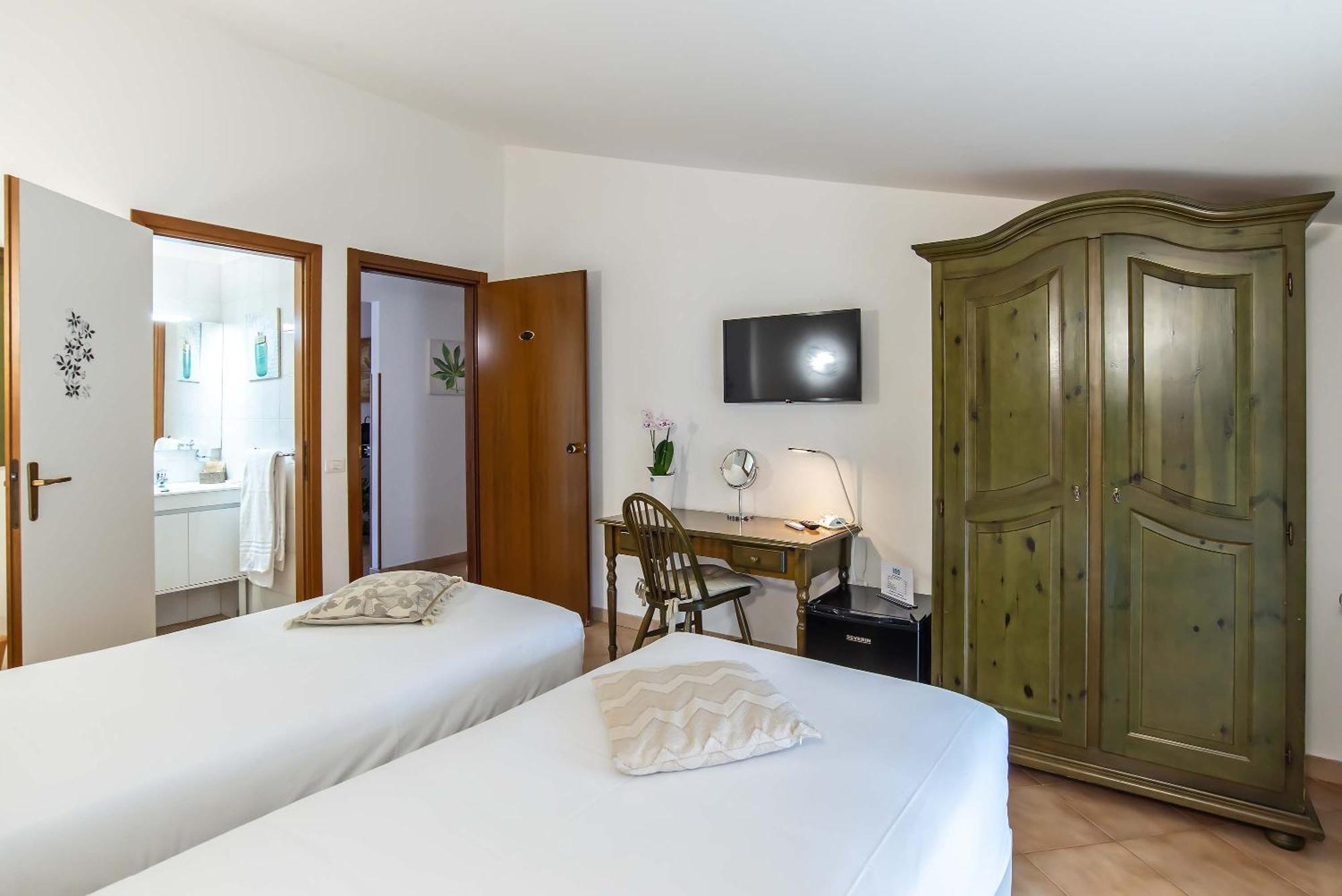 Plaza Rooms Ciampino Exterior foto